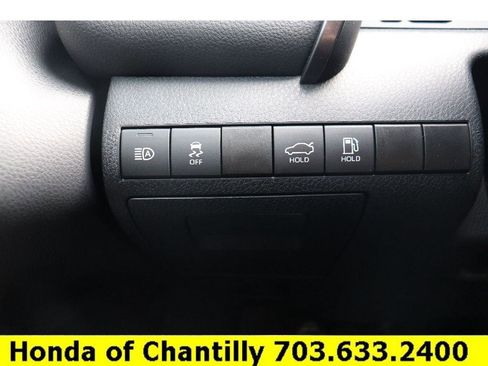 Used 2024 Toyota Camry SE image 17