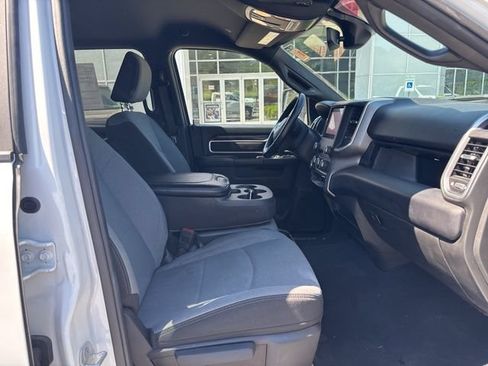 Used 2024 RAM 2500 Big Horn AWD/4WD image 4