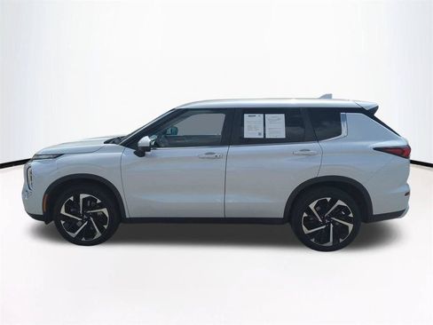 Used 2024 Mitsubishi Outlander SE Black Edition AWD/4WD image 8