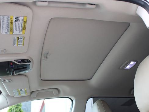 Used 2024 Subaru Outback Limited AWD/4WD image 39