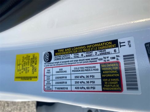 Used 2022 Toyota Highlander XLE image 27