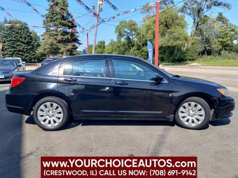 Used 2014 Chrysler 200 LX FWD image 6
