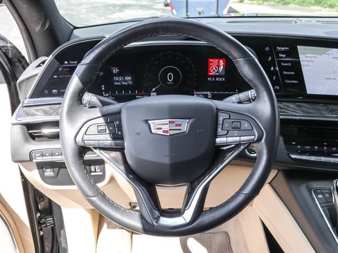 Used 2023 Cadillac Escalade Premium Luxury AWD/4WD image 23