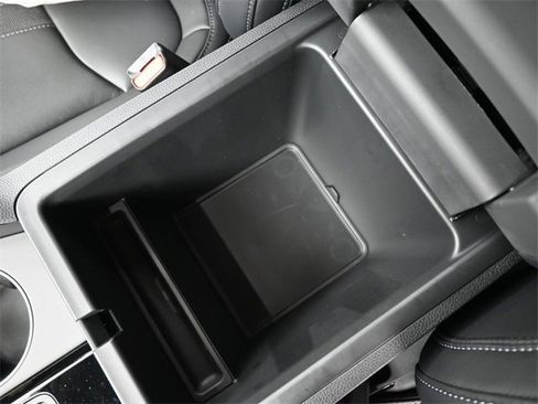 New 2025 Honda Pilot Touring image 19