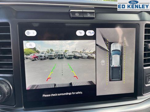 Used 2025 Ford F350 Platinum image 12