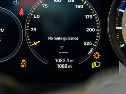 Used 2022 Porsche 911 GT3 image 12