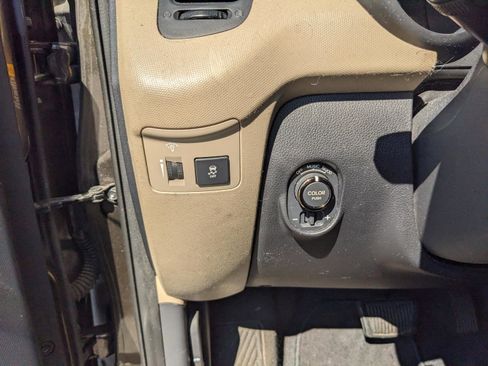 Used 2011 Kia Soul ! FWD image 13