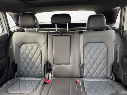 New 2026 Volkswagen Atlas Cross Sport SEL Premium R-Line image 12