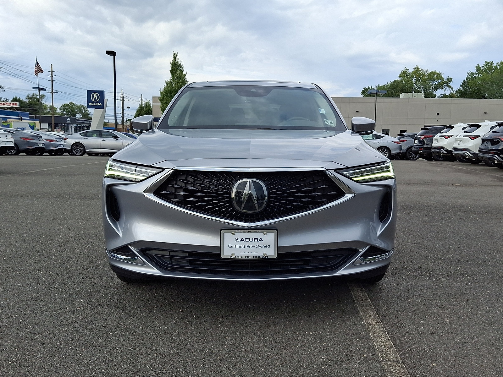Certified 2024 Acura MDX SH-AWD image 2