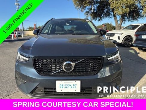 New 2026 Volvo XC40 B5 Core AWD/4WD image 3