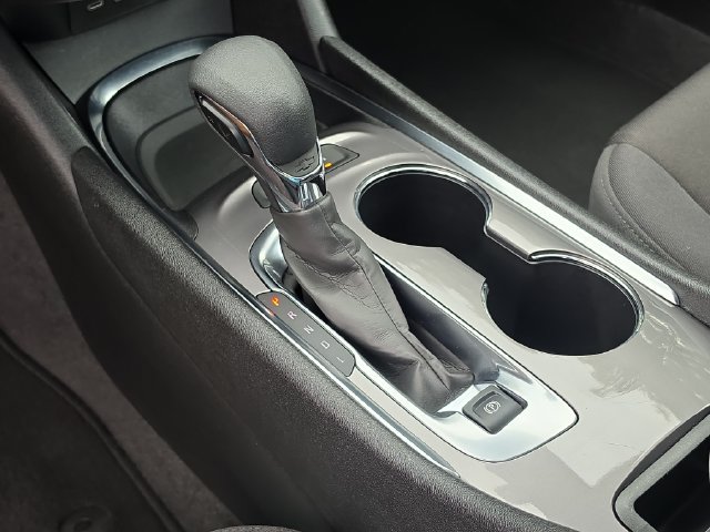 Used 2025 Chevrolet Malibu LT FWD image 24