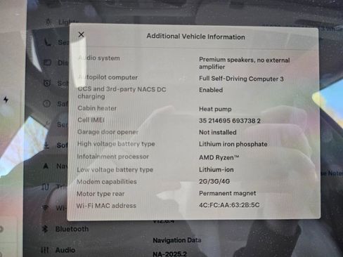 Used 2023 Tesla Model 3 Standard Range image 3