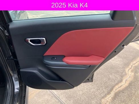 Used 2025 Kia K4 GT-Line w/ GT-Line Premium Package FWD image 16