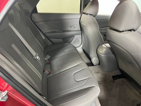 Used 2023 Hyundai Elantra SEL w/ Convenience Package image 30