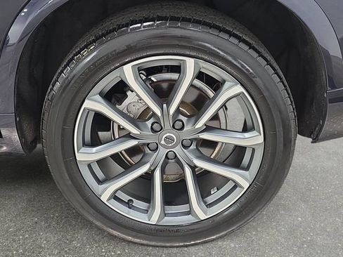 Used 2019 Volvo XC90 T5 Momentum w/ Multimedia Package AWD/4WD image 30