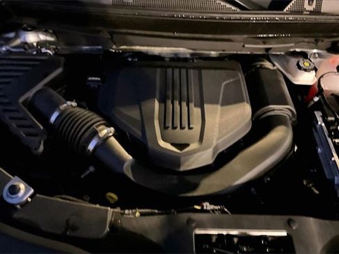 Used 2025 GMC Acadia Elevation image 32