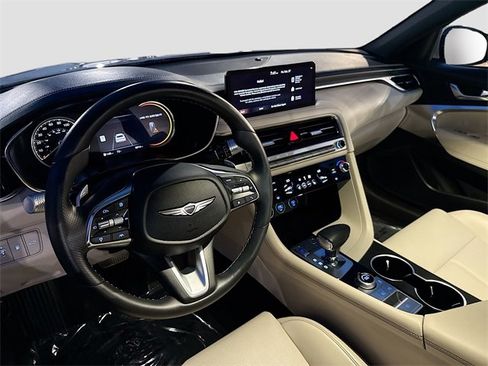 Used 2026 Genesis G70 2.5T image 9