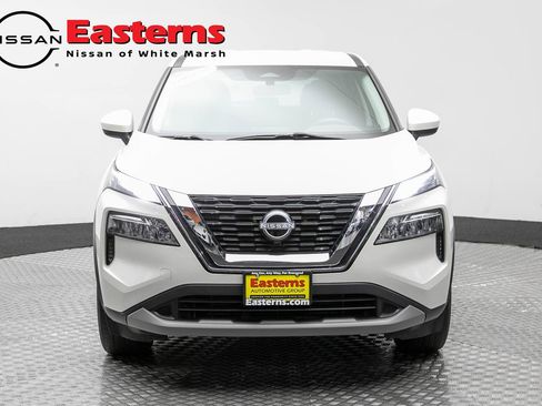 Used 2023 Nissan Rogue SV AWD/4WD image 2