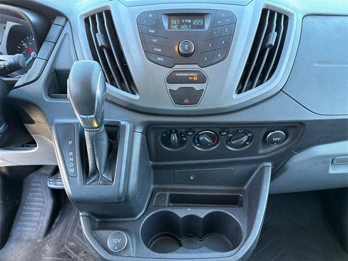 Used 2018 Ford Transit 250 130 Medium Roof image 7