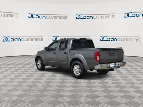 Used 2019 Nissan Frontier SV RWD image 6