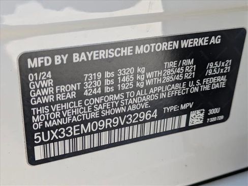 Used 2024 BMW X7 M60i image 16