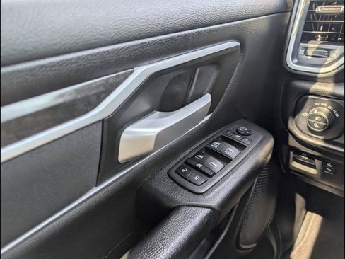 Used 2023 RAM 1500 Big Horn AWD/4WD image 17
