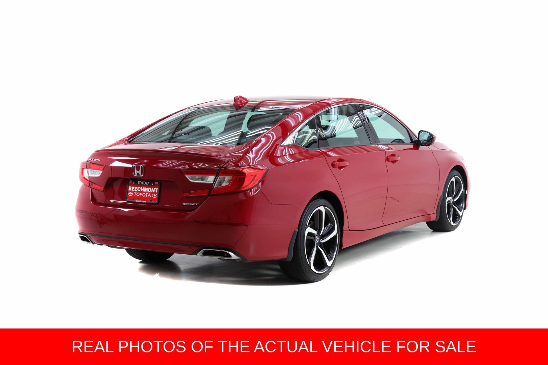Used 2020 Honda Accord Sport image 2
