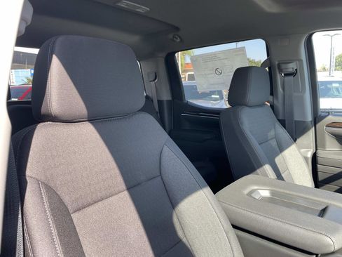 New 2026 GMC Sierra 1500 Elevation image 29