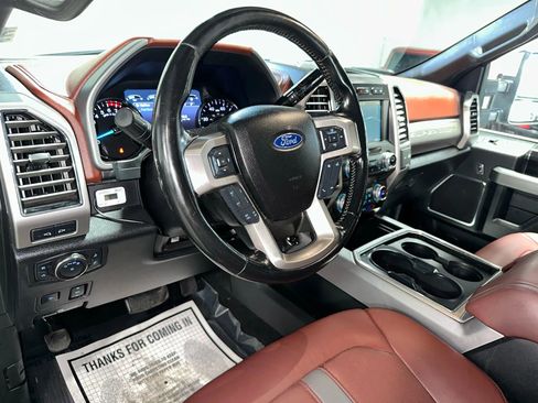 Used 2019 Ford F350 Platinum w/ Platinum Ultimate Package image 13