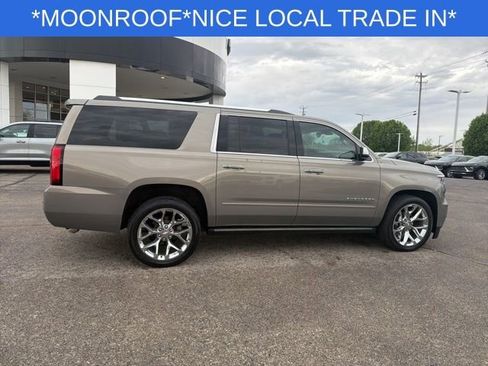 Used 2017 Chevrolet Suburban Premier image 15
