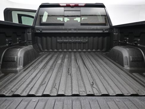 Used 2022 GMC Sierra 1500 Denali w/ Denali Reserve Package AWD/4WD image 28