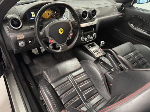 Used 2010 Ferrari 599 GTB Fiorano RWD image 9