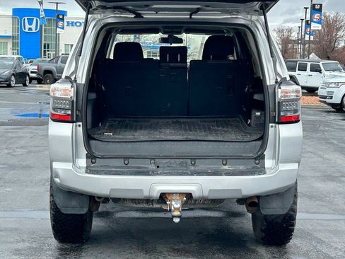 Used 2017 Toyota 4Runner SR5 image 27