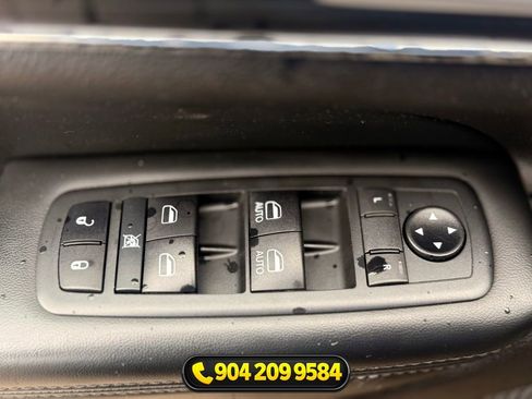 Used 2020 Jeep Grand Cherokee Limited AWD/4WD image 14