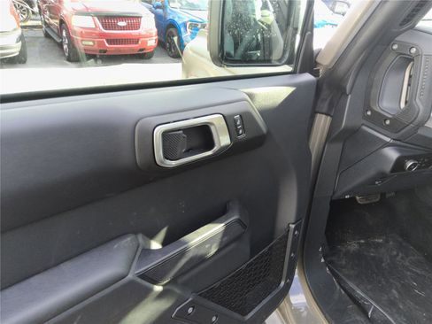 New 2026 Ford Bronco Outer Banks image 12