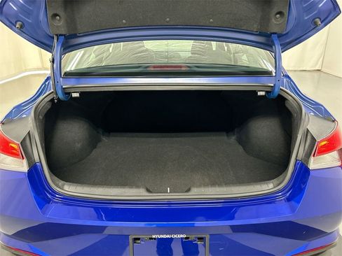 Used 2023 Hyundai Elantra SEL image 21