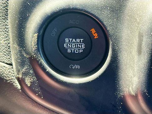 Used 2022 Jeep Wrangler Unlimited Sahara w/ Cold Weather Group AWD/4WD image 14