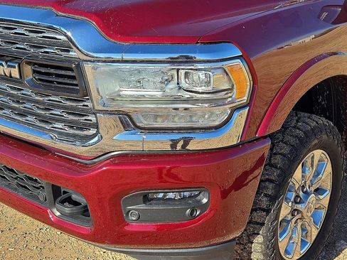 Used 2023 RAM 2500 Limited image 10