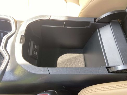 Used 2024 Toyota RAV4 XLE Premium FWD image 29