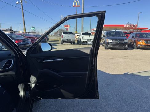 Used 2021 Kia Seltos LX image 22