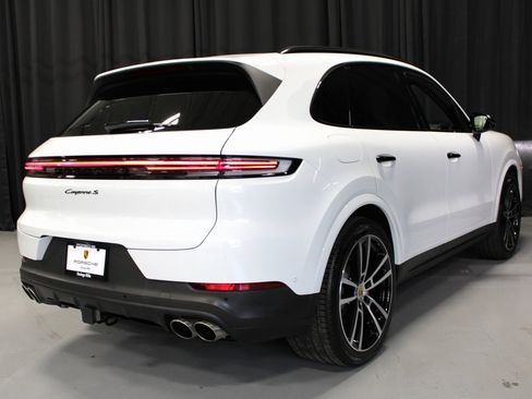 Certified 2024 Porsche Cayenne S image 7