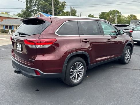 Used 2019 Toyota Highlander XLE image 8