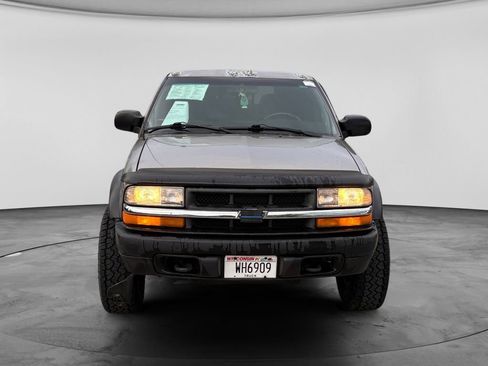 Used 2000 Chevrolet S10 Pickup 4x4 Extended Cab w/ Preferred Equipment Group image 3