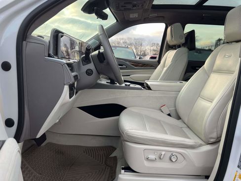 Certified 2023 Cadillac Escalade Sport Platinum image 10