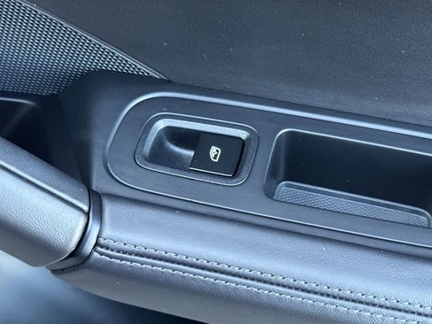 Used 2024 Porsche Cayenne Turbo GT image 18