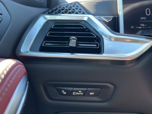 New 2026 BMW X6 xDrive40i w/ Climate Comfort Package image 26