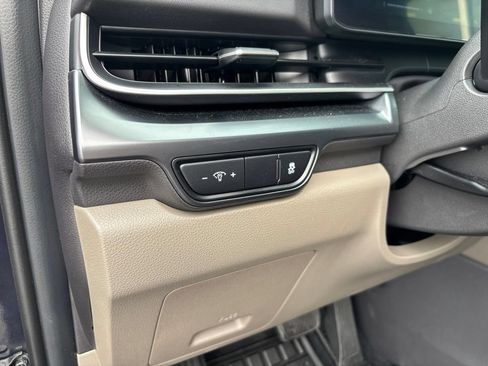 Certified 2026 Kia Carnival FWD image 7