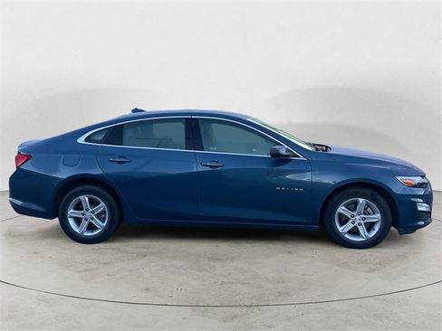 Used 2024 Chevrolet Malibu LT image 6
