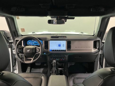 Certified 2025 Ford Bronco Outer Banks AWD/4WD image 19