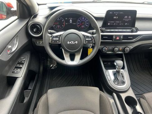 Used 2023 Kia Forte LXS w/ LXS Technology Package FWD image 11